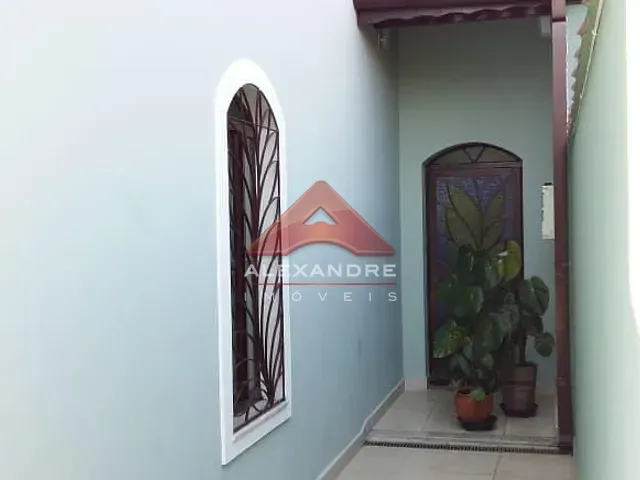 Casa com 204m² 3 quartos e 3 banheiros, à venda ou para alugar, no bairro Jardim Julieta em Caçapava