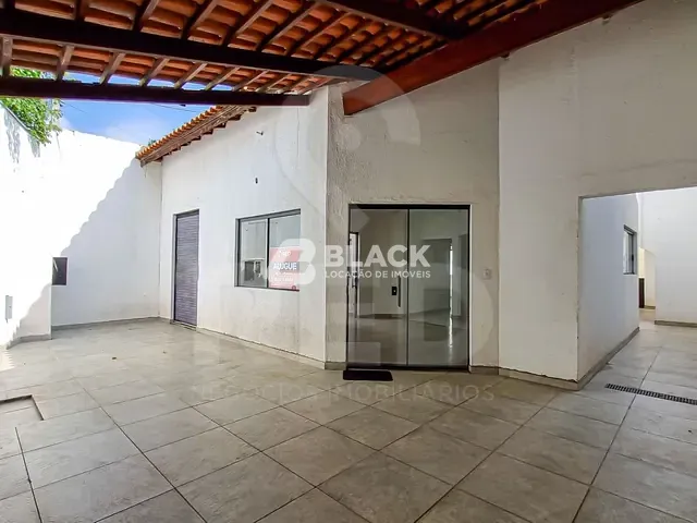 Casa com 250m² 3 quartos e 3 banheiros, para alugar, no bairro Jardim Wanel Ville IV em Sorocaba
