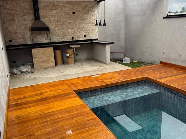 Foto do Casa - Casa com 3 dormitórios (1 suíte) à venda, 131m² - Chácara Jaguari (Fazendinha), Santana de Parnaíba, SP | Copette Imóveis