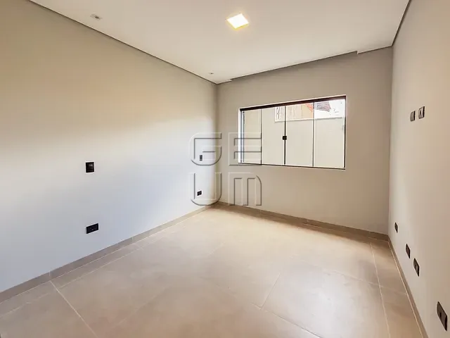 Casa com 387m² 3 quartos e 4 banheiros, à venda, no bairro Califórnia em Londrina