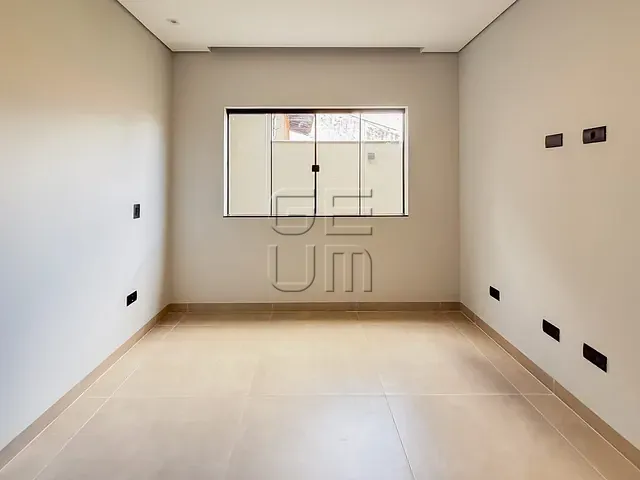 Casa com 387m² 3 quartos e 4 banheiros, à venda, no bairro Califórnia em Londrina