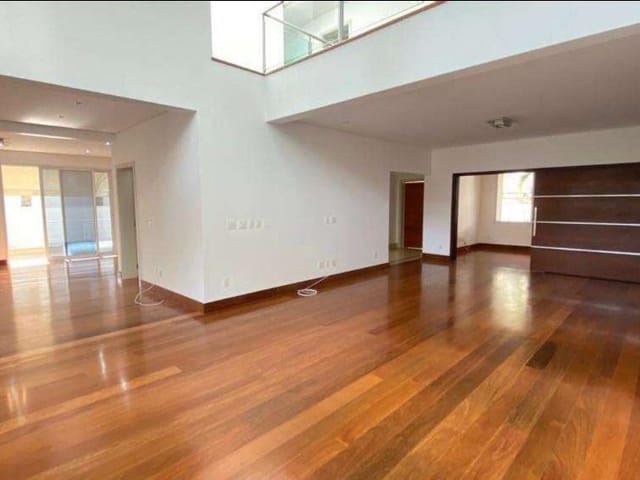 Casa com 932m² 4 quartos e 4 banheiros, à venda, no bairro Jardim Petrópolis em São Paulo
