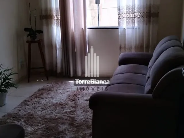 Casa com 100m² 3 quartos e 2 banheiros, à venda, no bairro Cará-Cará em Ponta Grossa