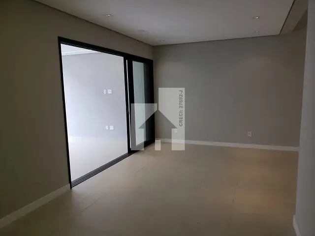 Casa 3 quartos e 5 banheiros, à venda, no bairro Loteamento Reserva Ermida em Jundiaí