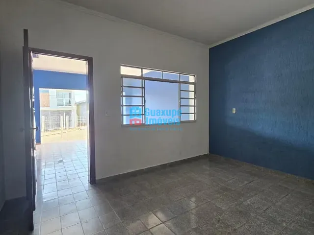 Casa com 400m² 3 quartos e 2 banheiros, para alugar, no bairro centro em Juruaia