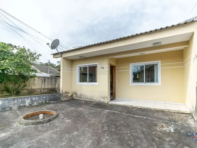 Casa 2 quartos e 1 banheiro, à venda, no bairro CRISTO REI em Campo Largo