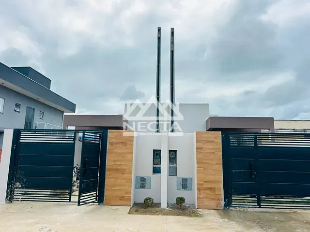 Casa com 66m² 2 quartos e 2 banheiros, à venda, no bairro Balneário dos Golfinhos em Caraguatatuba
