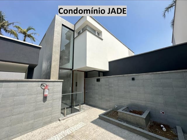 Casa com 450m² 4 quartos e 3 banheiros, à venda, no bairro Campo Belo em São Paulo