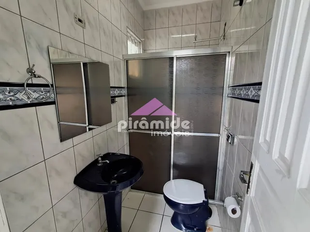 Casa com 213m² 5 quartos e 5 banheiros, à venda, no bairro Jardim Ismênia em São José Dos Campos