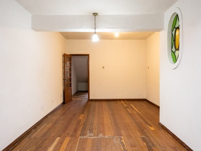 Casa 5 quartos e 7 banheiros, à venda, no bairro Centro em Pelotas