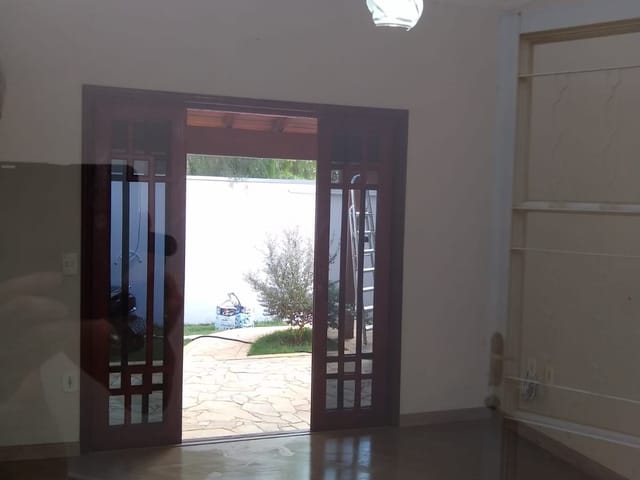Casa 4 quartos e 2 banheiros, à venda, no bairro Alto de Pinheiros em Paulínia