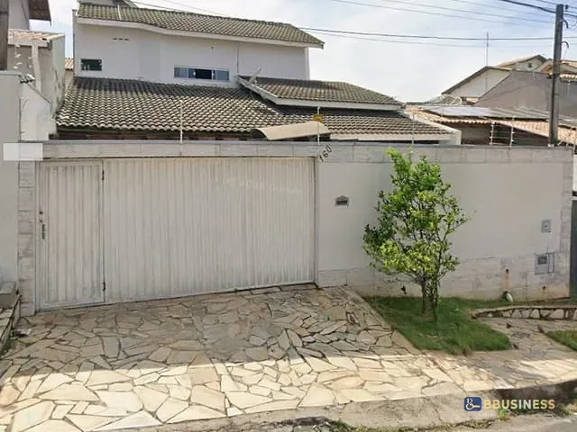 Casa 4 quartos e 2 banheiros, à venda, no bairro Alto de Pinheiros em Paulínia