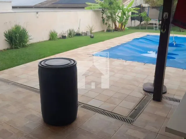 Casa com 500m² 5 quartos e 6 banheiros, à venda, no bairro Jardim Tereza Cristina em Jundiaí