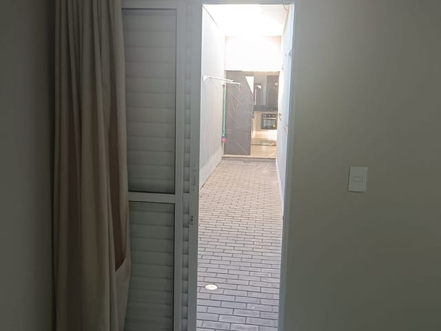 Casa 3 quartos e 2 banheiros, para alugar, no bairro Toselar em Birigüi