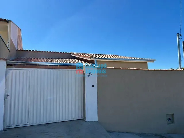 Casa com 200m² 3 quartos e 2 banheiros, à venda, no bairro Bela Vista em Guaxupé