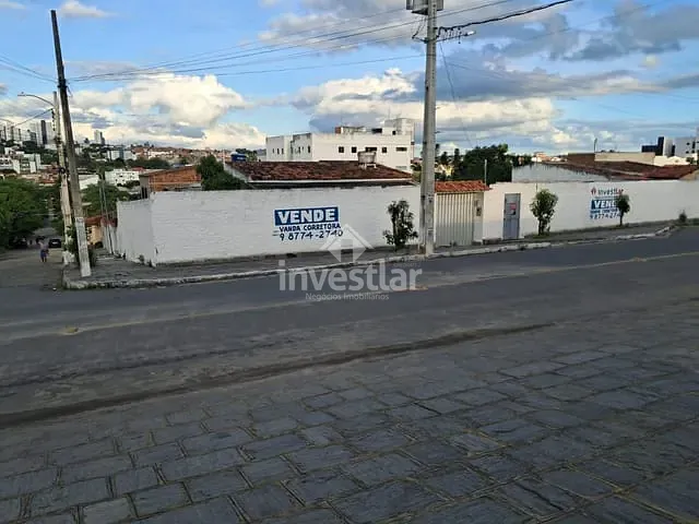 Casa 3 quartos e 2 banheiros, à venda, no bairro Bodocongó em Campina Grande