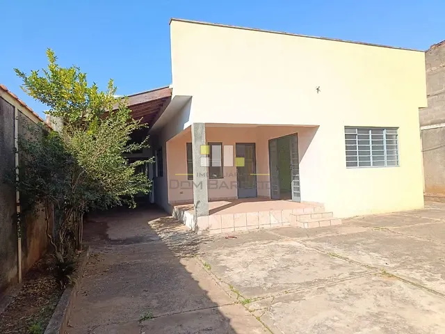Casa com 300m² 3 quartos e 1 banheiro, à venda, no bairro Parque Residencial Francisco Lopes Iglesia em Nova Odessa