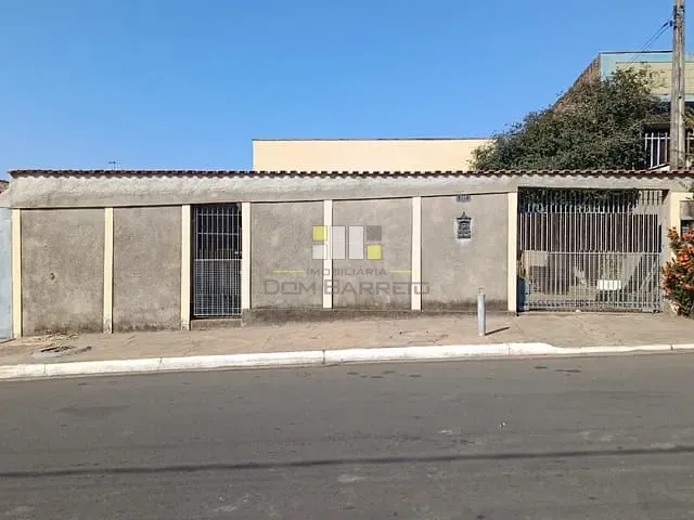 Casa com 300m² 3 quartos e 1 banheiro, à venda, no bairro Parque Residencial Francisco Lopes Iglesia em Nova Odessa
