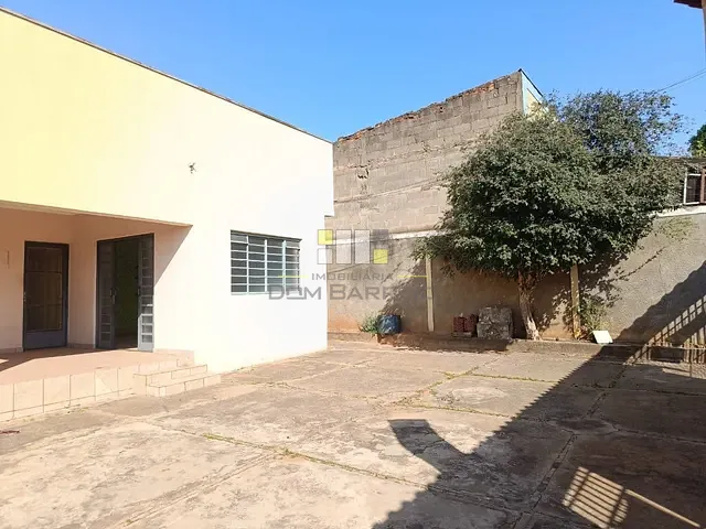 Casa com 300m² 3 quartos e 1 banheiro, à venda, no bairro Parque Residencial Francisco Lopes Iglesia em Nova Odessa