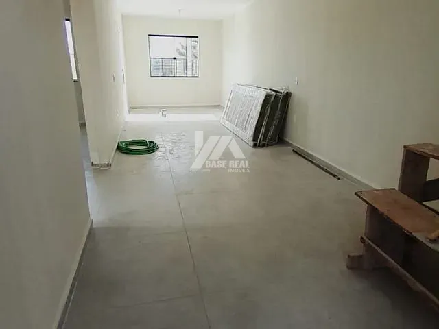 Casa 2 quartos e 1 banheiro, à venda, no bairro Industrial em Guarapuava