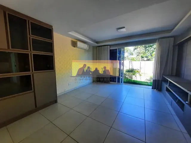 Casa com 300m² 3 quartos e 4 banheiros, para alugar, no bairro Fazenda Santa Cândida em Campinas