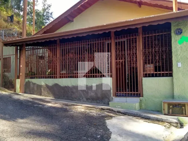 Casa com 195m² 2 quartos e 2 banheiros, à venda, no bairro Vila Joana em Jundiaí