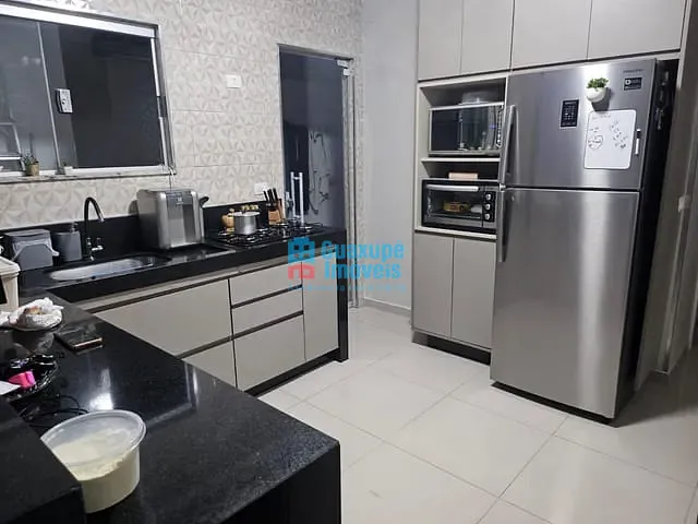 Casa com 109m² 2 quartos e 1 banheiro, à venda, no bairro Parque dos Ipês II em Guaxupé