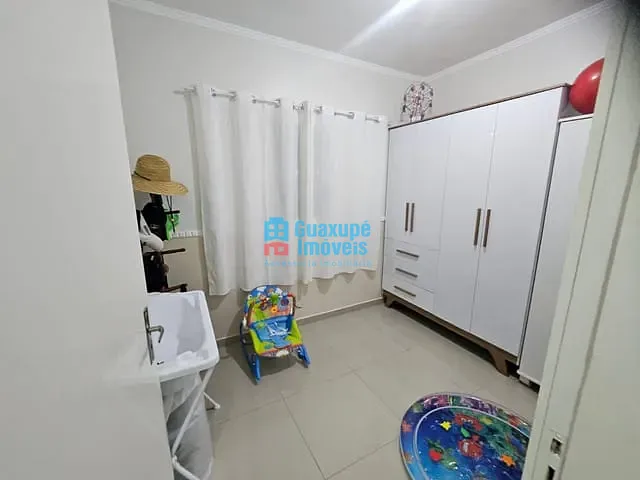 Casa com 109m² 2 quartos e 1 banheiro, à venda, no bairro Parque dos Ipês II em Guaxupé