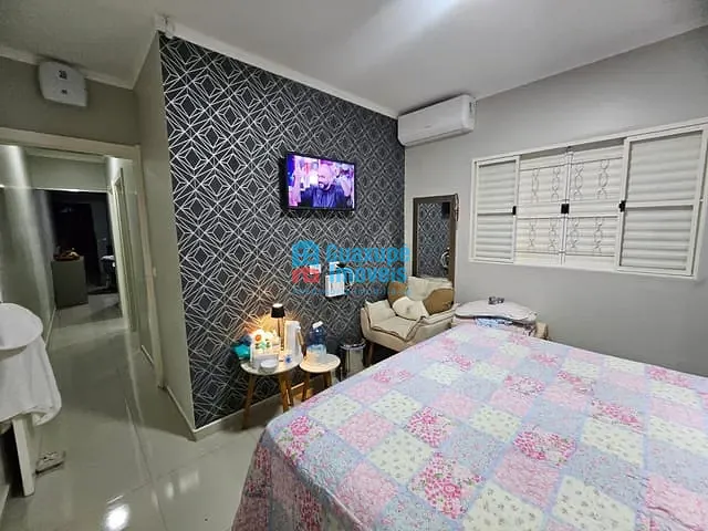 Casa com 109m² 2 quartos e 1 banheiro, à venda, no bairro Parque dos Ipês II em Guaxupé