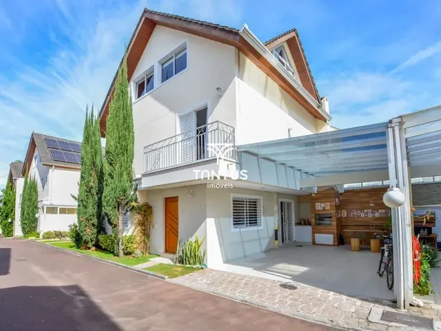 Casa com 51m² 4 quartos e 3 banheiros, à venda, no bairro Bom Retiro em Curitiba