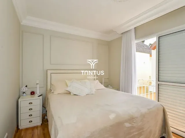 Casa com 51m² 4 quartos e 3 banheiros, à venda, no bairro Bom Retiro em Curitiba