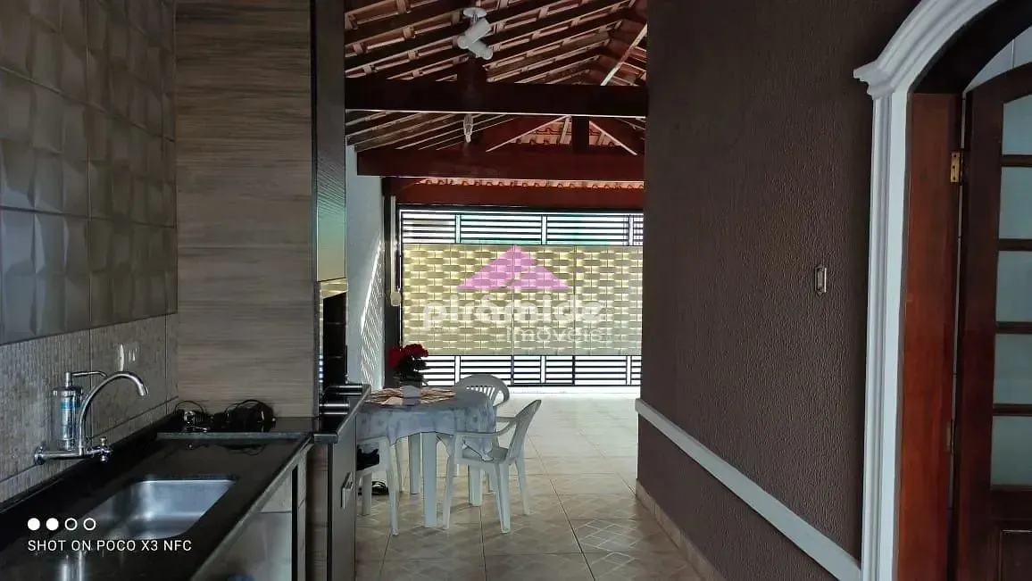 Casa, 3 quartos, 130 m² - Foto 1