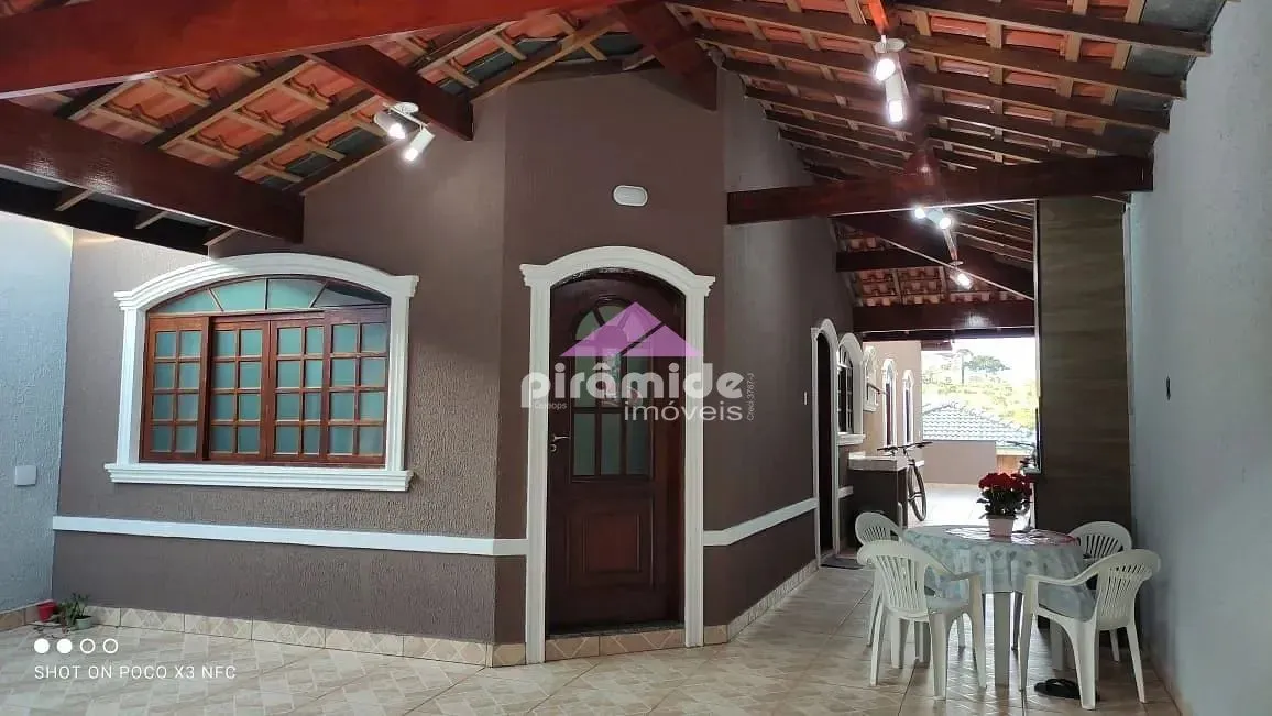 Casa, 3 quartos, 130 m² - Foto 2