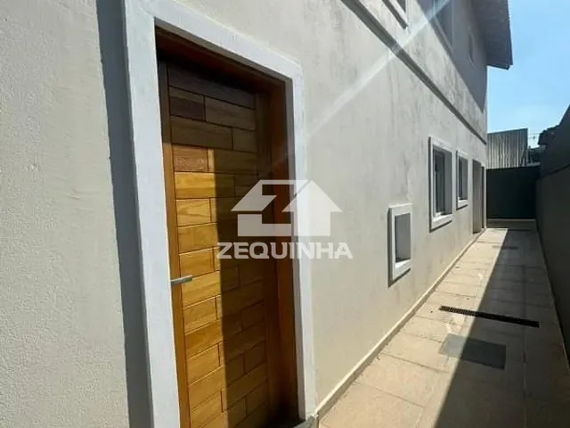 Casa com 125m² 3 quartos e 3 banheiros, à venda, no bairro Umuarama em Osasco