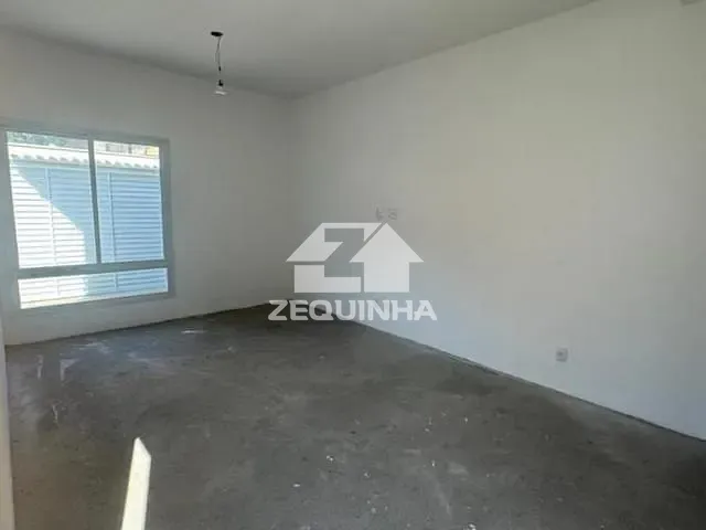 Casa com 125m² 3 quartos e 3 banheiros, à venda, no bairro Umuarama em Osasco