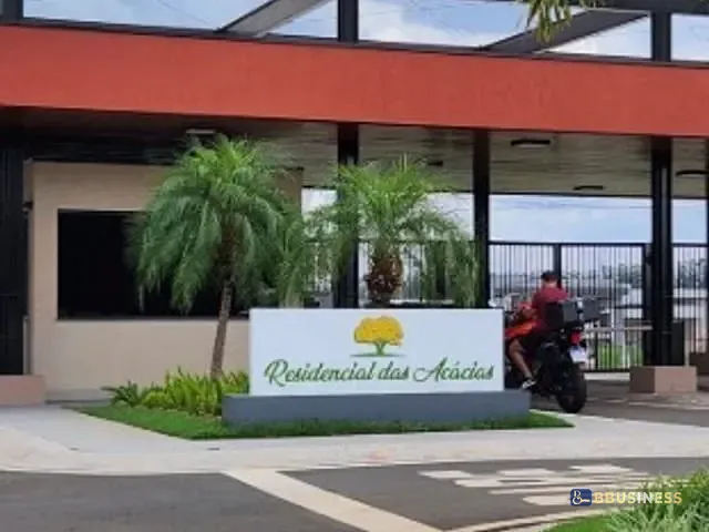 Casa 3 quartos e 5 banheiros, à venda, no bairro Recanto dos Pássaros em Paulínia