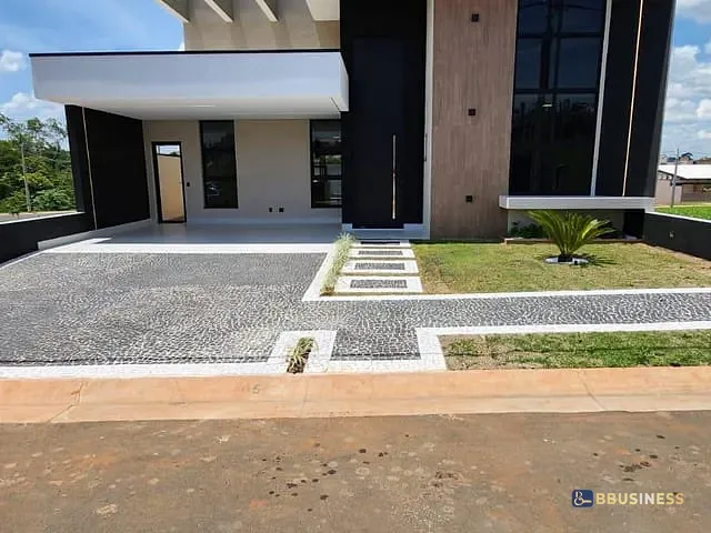 Casa 3 quartos e 5 banheiros, à venda, no bairro Recanto dos Pássaros em Paulínia