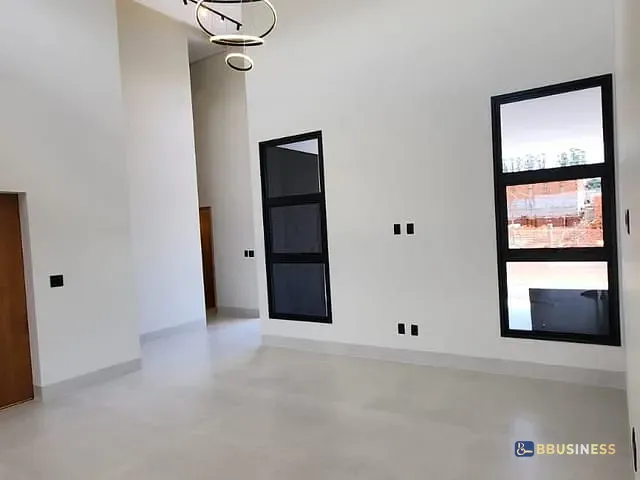 Casa 3 quartos e 5 banheiros, à venda, no bairro Recanto dos Pássaros em Paulínia