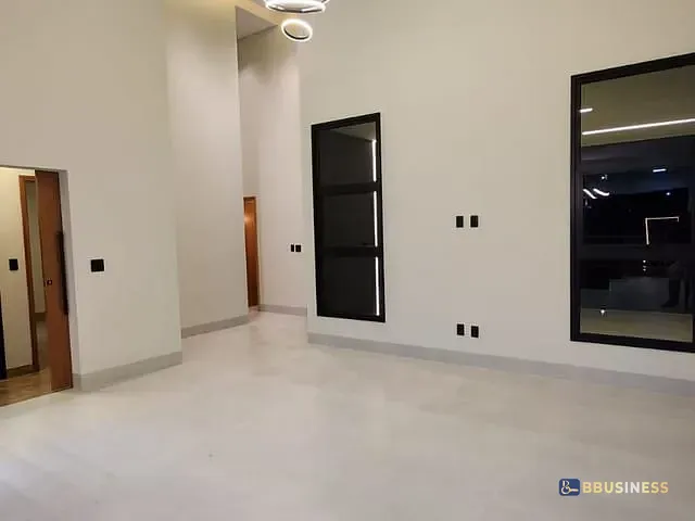 Casa 3 quartos e 5 banheiros, à venda, no bairro Recanto dos Pássaros em Paulínia