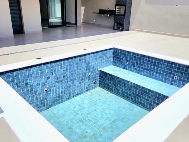 Casa com 250m² 3 quartos e 4 banheiros, à venda, no bairro Urbanova em São José dos Campos