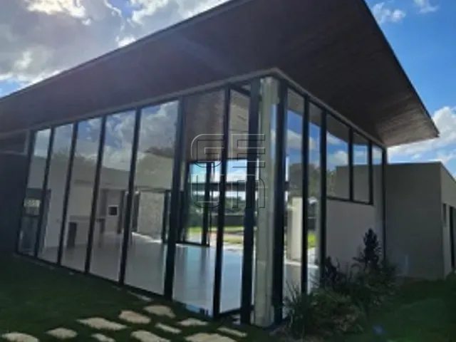 Casa com 1250m² 3 quartos e 5 banheiros, à venda, no bairro Loteamento Terras de Canaã em Cambé