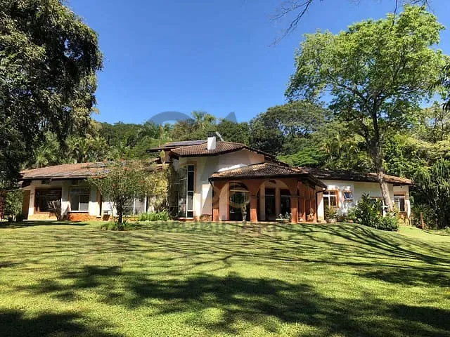 Casa com 20023m² 5 quartos e 6 banheiros, para alugar, no bairro CACHOEIRA em Holambra