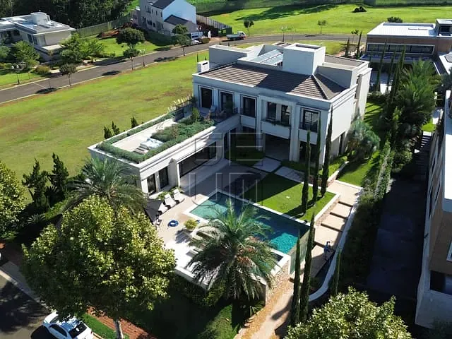 Casa com 1418m² 4 quartos e 5 banheiros, à venda, no bairro Vivendas do Arvoredo em Londrina