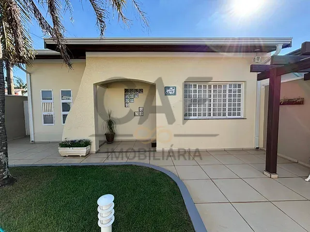 Casa 2 quartos e 2 banheiros, à venda, no bairro Parque Residencial Groot em Holambra