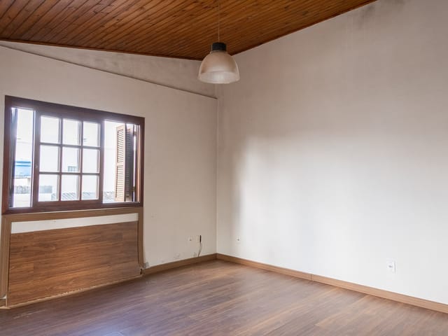 Casa 5 quartos e 3 banheiros, à venda, no bairro Três Vendas em Pelotas