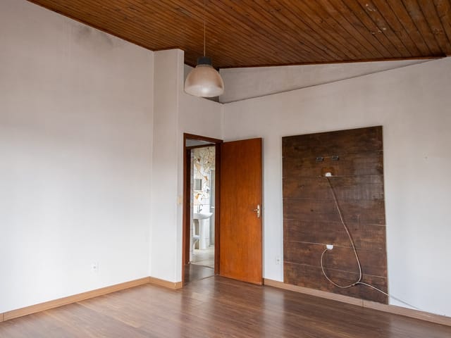 Casa 5 quartos e 3 banheiros, à venda, no bairro Três Vendas em Pelotas