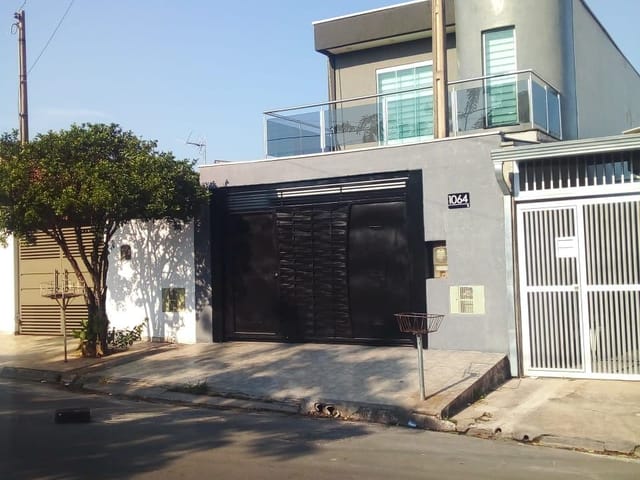 Casa 4 quartos e 2 banheiros, à venda, no bairro Jardim Amanda II em Hortolândia