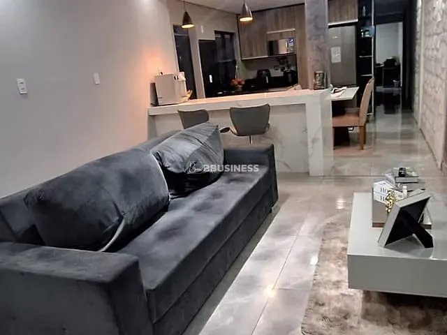 Casa 4 quartos e 2 banheiros, à venda, no bairro Jardim Amanda II em Hortolândia