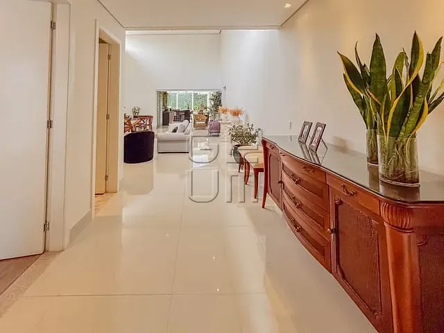 Casa com 608m² 4 quartos e 7 banheiros, para alugar, no bairro Vivendas do Arvoredo em Londrina