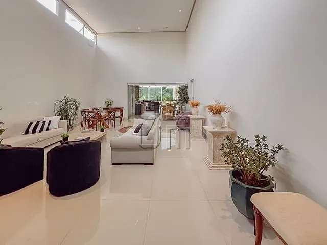 Casa com 608m² 4 quartos e 7 banheiros, para alugar, no bairro Vivendas do Arvoredo em Londrina